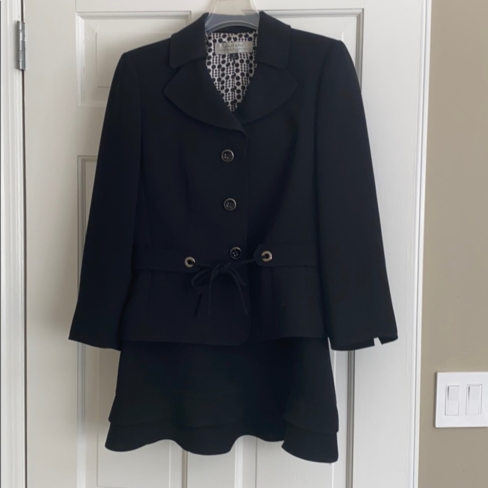 Tahari Skirt Suit